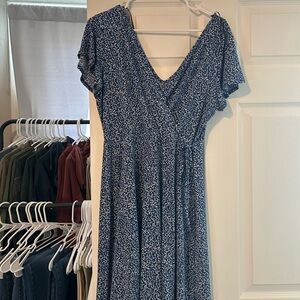 Kaileigh Blue and White Floral Midi Dress